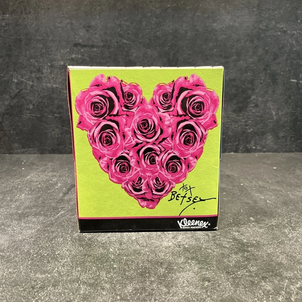 Betsey Johnson I HEART BETSEY Design Kleenex Expressions Ltd Edition NOS 2015